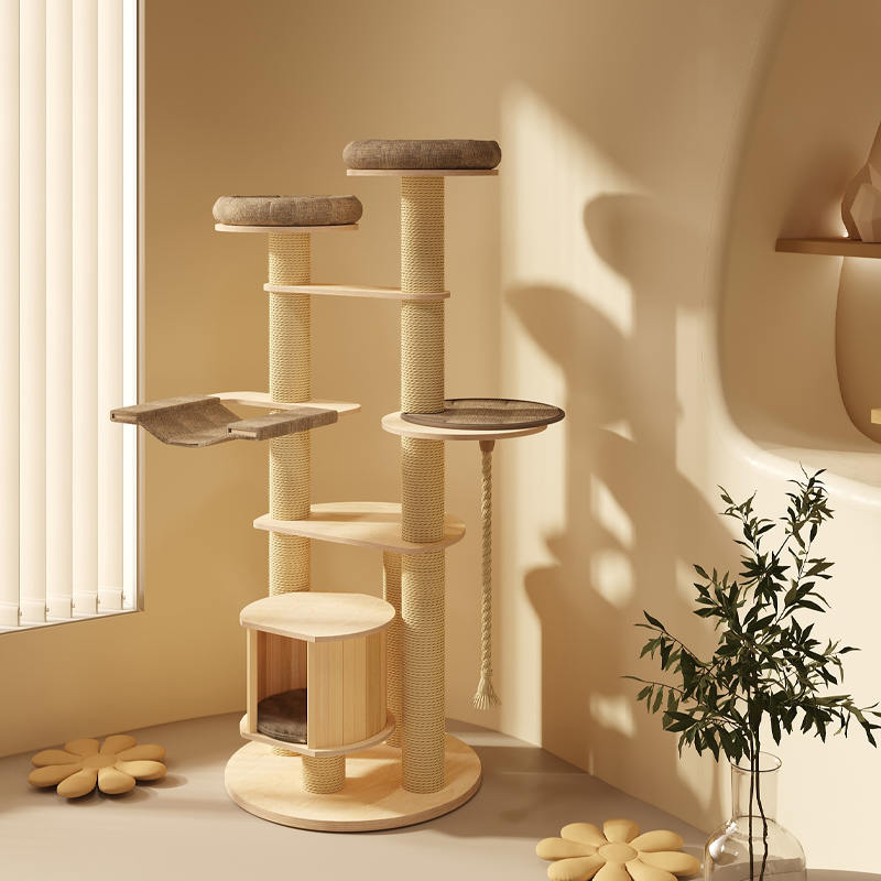 Torre dell'albero del gatto da pavimento al soffitto Torre dell'albero del gatto da pavimento al soffitto